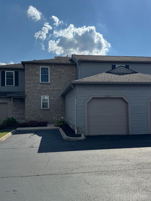 2203 Teardrop Ave, Columbus, OH, 43235-7169 | Card Image