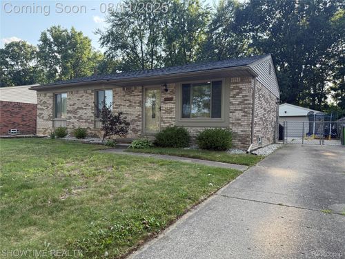 41617 Clayton St, Clinton Twp, MI, 48038-1831 | Card Image