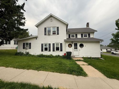 301 S Galena St, South Wayne, WI, 53587-8116 | Card Image