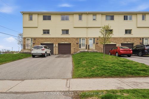 2-99 Dunnett Blvd, Belleville, ON, K8P4M7 | Card Image