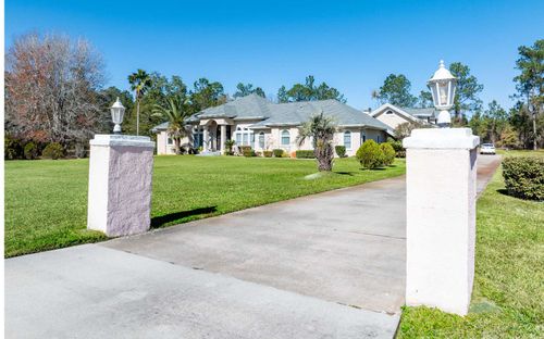 421 Nw Scenic Lake Dr, Lake City, FL, 32055-8584 | Card Image
