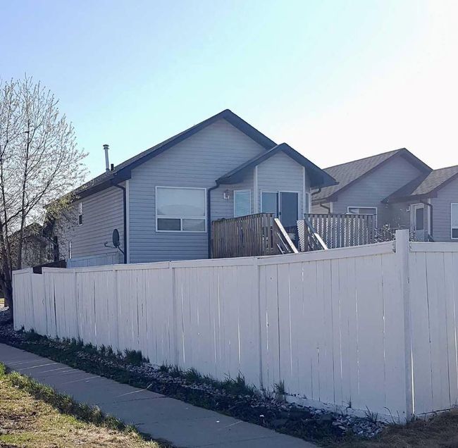 8838 65 Avenue, Home with 4 bedrooms, 2 bathrooms and 4 parking in Grande Prairie AB | Image 26
