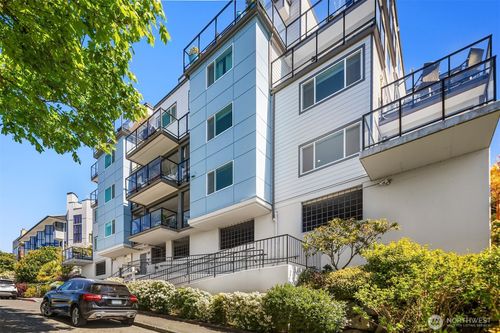 33-2040 13th Ave W, Seattle, WA, 98119-2758 | Card Image