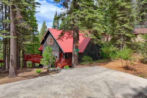7413 Yosemite Park Way, Yosemite National Park, CA, 95389 | Card Image