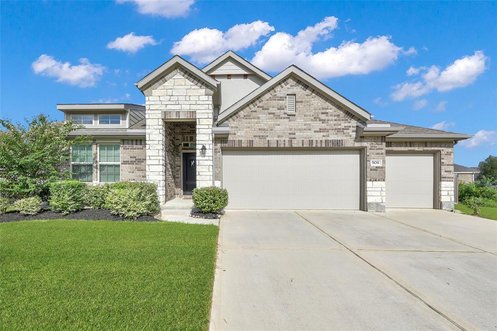 Breech Dr, Crosby, TX 77532