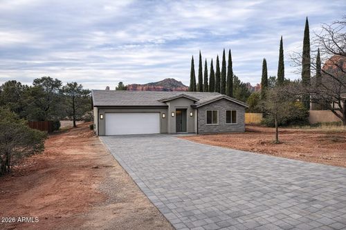 1015 Lee Mountain Rd, Sedona, AZ, 86351-8925 | Card Image