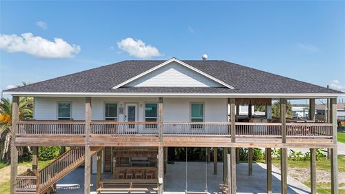 965 Wommack, Crystal Beach, TX, 77650 | Card Image