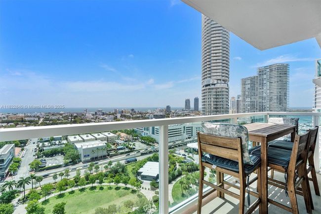 APT-1101 - 1830 S Ocean Dr, Condo with 3 bedrooms, 3 bathrooms and null parking in Hallandale Beach FL | Image 8
