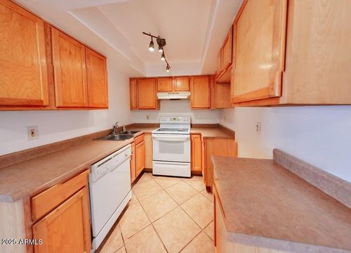 1116-2121 W Royal Palm Rd, Phoenix, AZ, 85021-9301 | Card Image