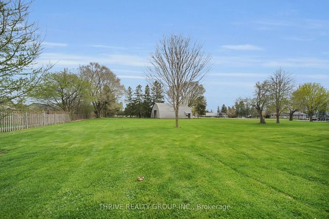 4036 Elgin Rd, House other with 3 bedrooms, 2 bathrooms and 8 parking in Mossley ON | Image 49