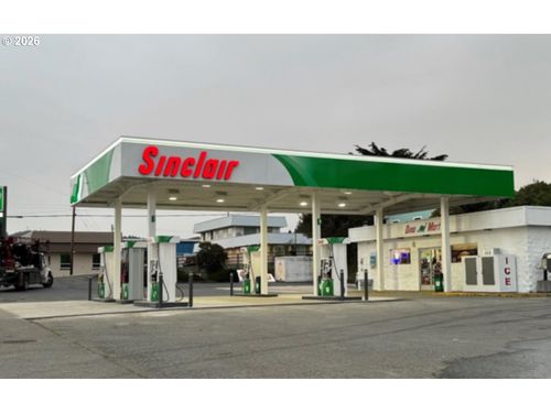 29619 Ellensburg Ave, Gold Beach, OR, 97444-8701 | Card Image