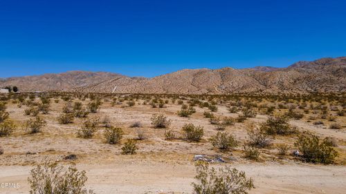 10 15th Ave, Desert Hot Springs, CA, 92240 | Card Image