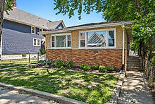 13033 Chicago St, Blue Island, IL, 60406-2507 | Card Image