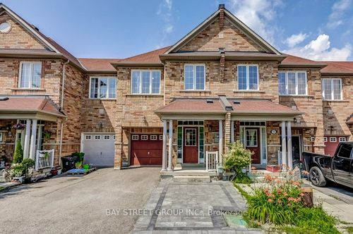 8 Av Edhouse, Scarborough, ON, M1L0G1 | Card Image