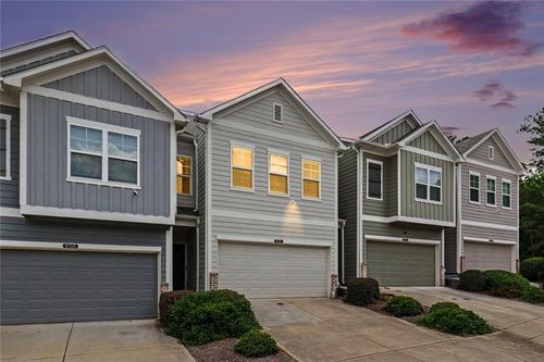 6131 Centennial Run, Atlanta, GA, 30349-8626 | Card Image