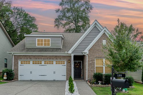 135 Auxley Ct, White House, TN, 37188-1010 | Card Image