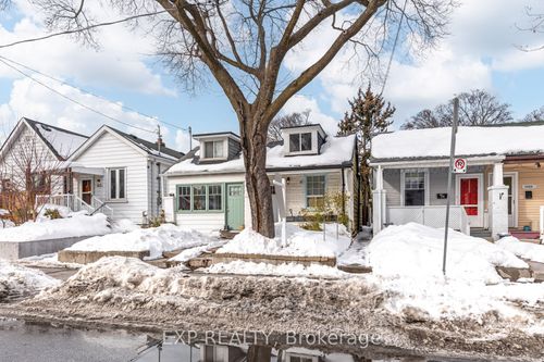 146 Hanson St, Toronto, ON, M4C1A4 | Card Image