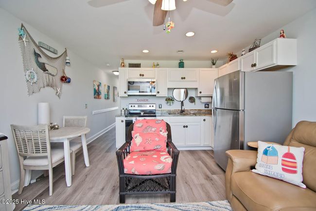 A-15 - 650 Cedar Point Blvd, Condo with 1 bedrooms, 1 bathrooms and null parking in Cedar Point NC | Image 18