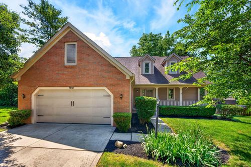 700 Andrea Ln, Pickerington, OH, 43147-2026 | Card Image