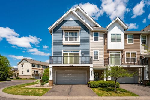 11808 Emery Village Dr N, Champlin, MN, 55316-2490 | Card Image