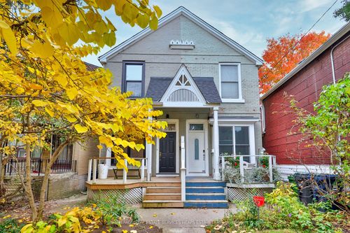836 Manning Ave, Toronto, ON, M6G2W8 | Card Image
