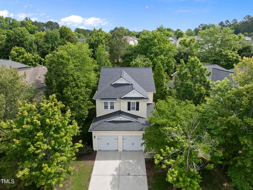3033 Remington Oaks Cir, Cary, NC, 27519-8747 | Card Image