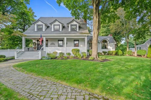 161 Cedar St, Braintree, MA, 02184-1830 | Card Image