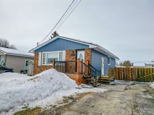 107 Strathcona Drive, North Bay, ON, P1A2N5 | Card Image