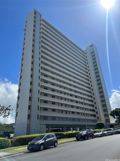 apt-1104-1160 Ala Napunani St, Honolulu, HI, 96818-1610 | Card Image