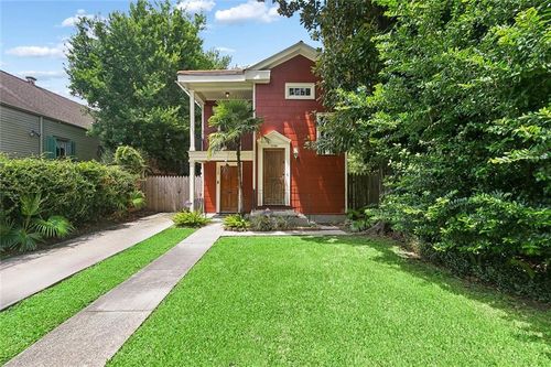 1738 Bordeaux Street, New Orleans, LA, 70115 | Card Image