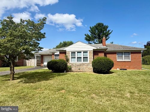 10916 Allen Ave, HAGERSTOWN, MD, 21740-7609 | Card Image