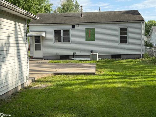 1515 Mowrey Ave, Ottumwa, IA, 52501-3838 | Card Image