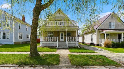 806 Mott St, Kendallville, IN, 46755-1840 | Card Image