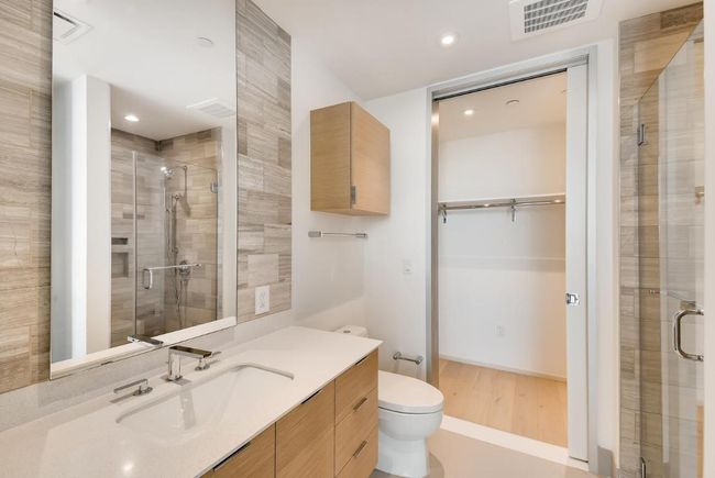Primary Bathroom | Image 14