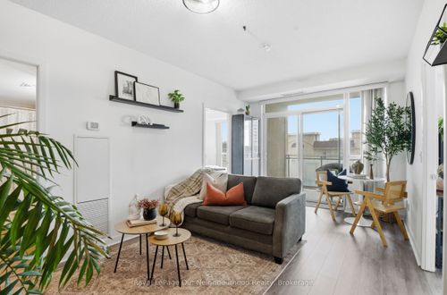 301-1235 Bayly St, Pickering, ON, L1W1L7 | Card Image