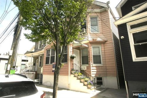 242 Grant Ave, East Newark, NJ, 07029-2714 | Card Image