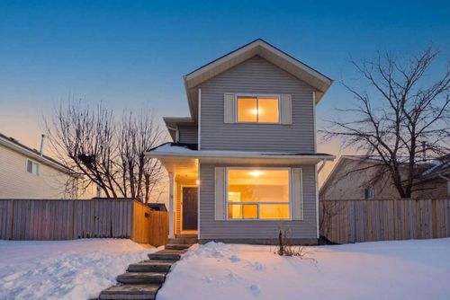 19 Appletree Close Se, Calgary, AB, T2A7J1 | Card Image