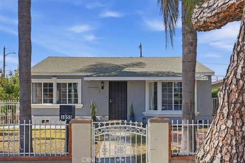 1055 W Pine St, Santa Ana, CA, 92703-3941 | Card Image