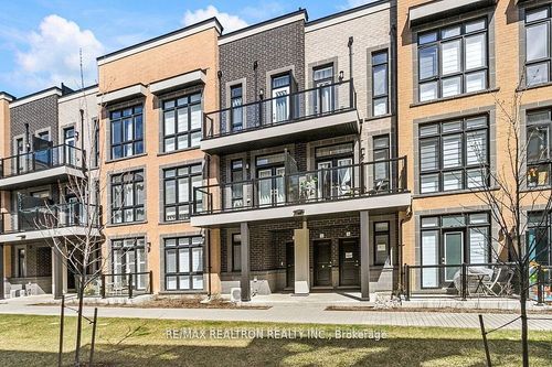 12-8 Sayers Lane, Richmond Hill, ON, L4E1J4 | Card Image