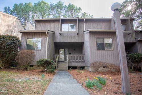69 Fernwood Ln, Chapel Hill, NC, 27516-1607 | Card Image