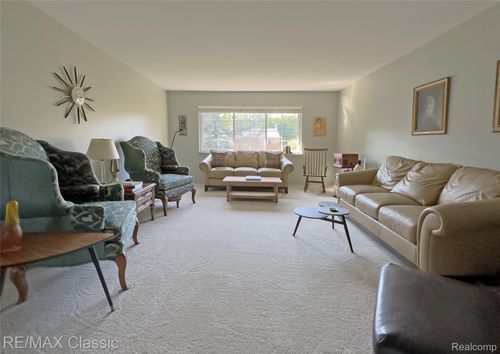 apt-d-1753 Huntingwood Ln, Bloomfield Hills, MI, 48304-2381 | Card Image