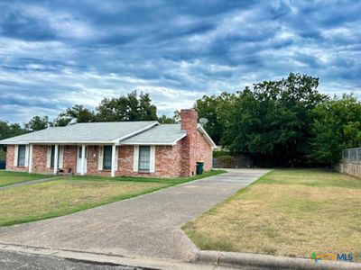 2528 Lowrey Drive, House other with 3 bedrooms, 2 bathrooms and null parking in Gatesville TX | Image 2