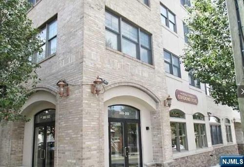 380-382 Anderson Ave, Cliffside Park, NJ, 07010-1501 | Card Image