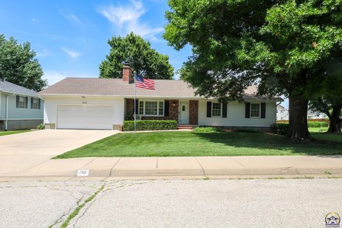 2112 W 22nd Ave, Emporia, KS, 66801-5731 | Card Image