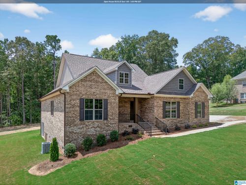 105 Meadow Creek Rd, Glencoe, AL, 35905-9425 | Card Image