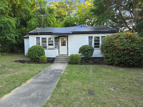 212 Bradham Ave, Manning, SC, 29102-2705 | Card Image