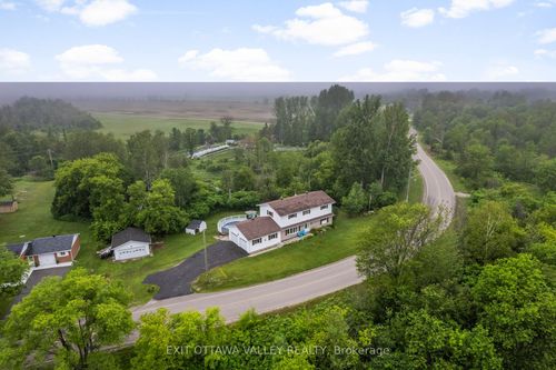 13 Watchorn Dr, Beachburg, ON, K0J1C0 | Card Image