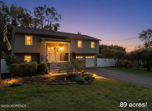 35 Merrick Rd, Farmingdale, NJ, 07727-3582 | Card Image