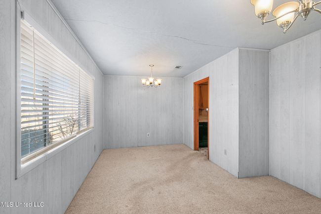 9-web-or-mls-219 E Jackson-9 | Image 5