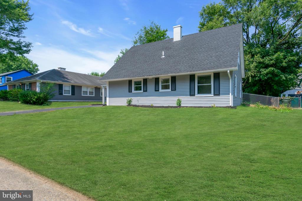 Pennant Ln, Willingboro, NJ 08046